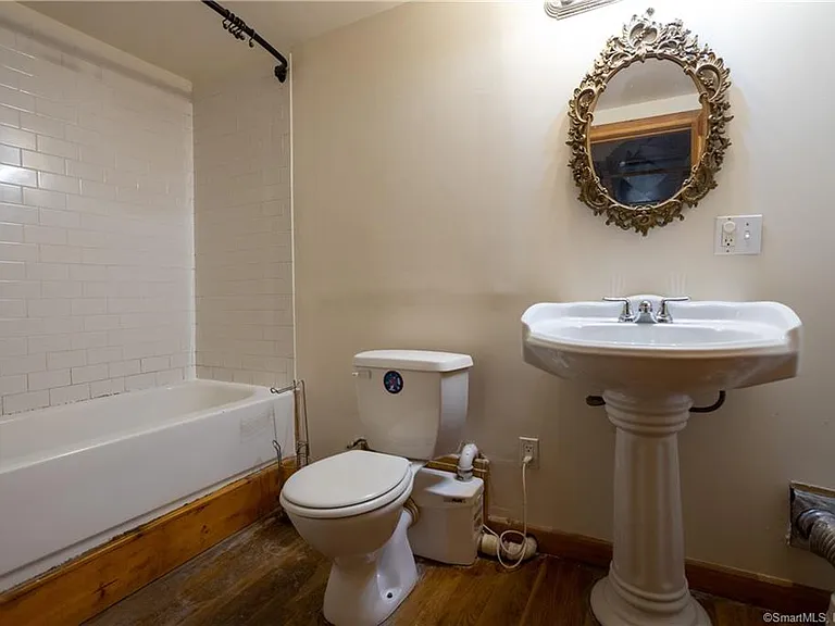 325 Lafayette St #1001 — Photo 4