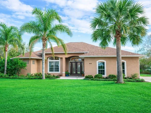 1018 Lightfoot Rd, Wimauma, FL 33598