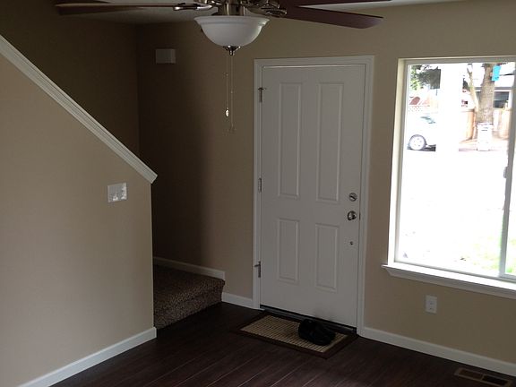 Front entry with ceiling fan