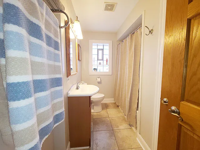 5831 W 109th St — Photo 16