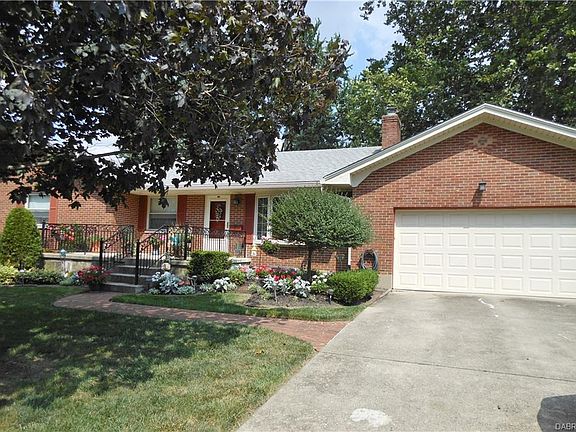 2nd image of 200 E Elmwood Dr