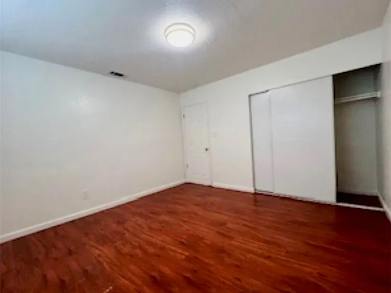 1064 Waters Ave — Photo 10