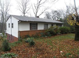 34 Ridgeway Dr, Asheville, NC 28806