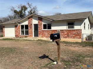 203 Stapp St, Burnet, TX 78611