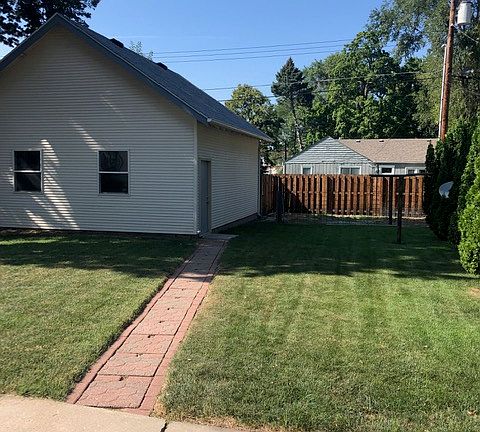 3rd image of 3326 S St