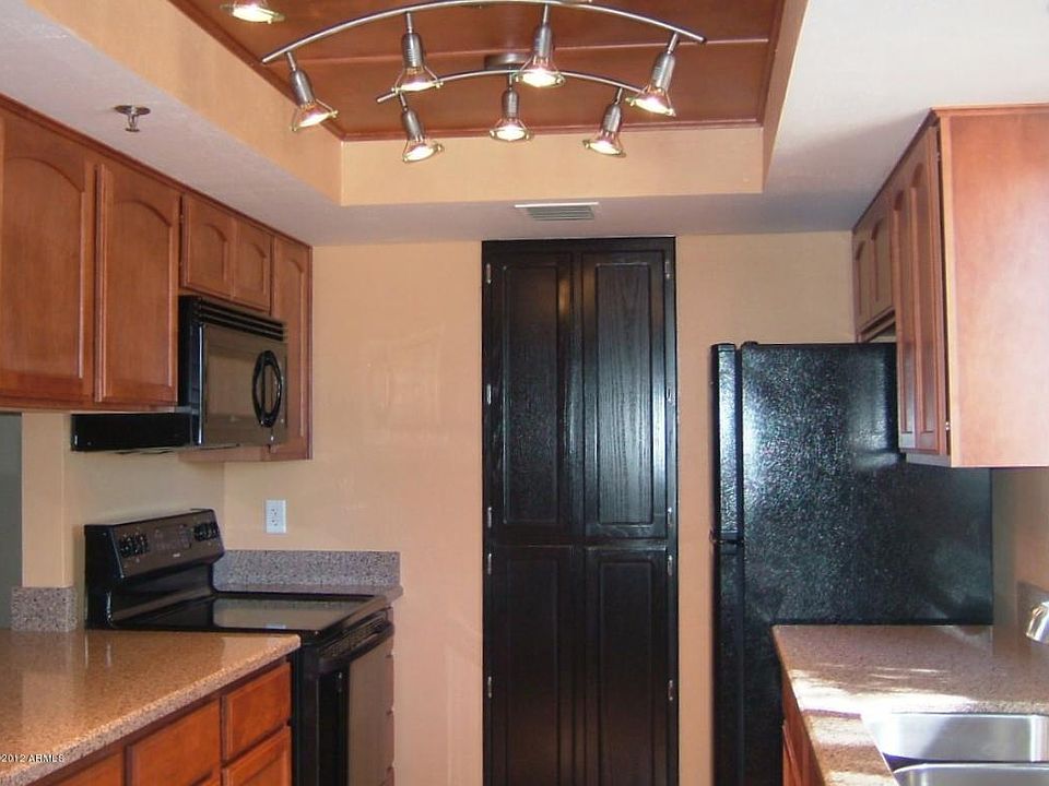 1st image of 3031 N Civic Center Plz Unit 213