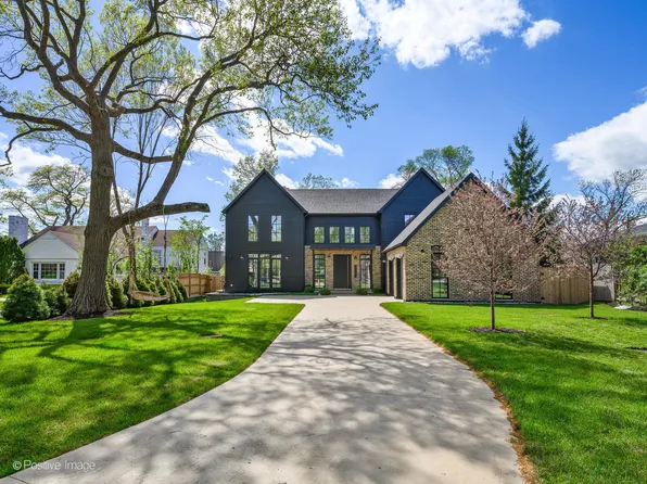 1180 Oak Ridge Dr, Glencoe, IL 60022