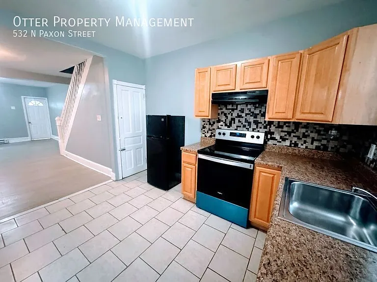 532 N Paxon St — Photo 5