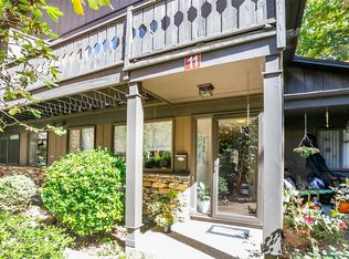 88 Laurelwood Cir W UNIT 11, Hendersonville, NC 28791