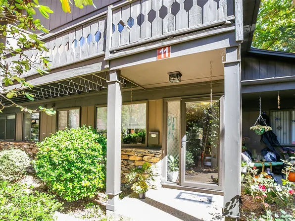 88 Laurelwood Cir W Unit 11, Hendersonville, NC 28791