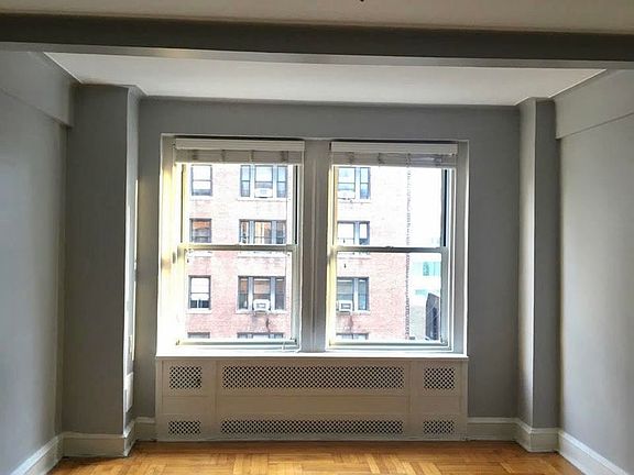 5th image of 433 W 34th St APT 8D