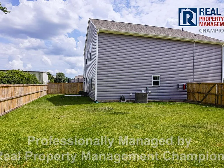 433 Ginger Dr — Photo 13
