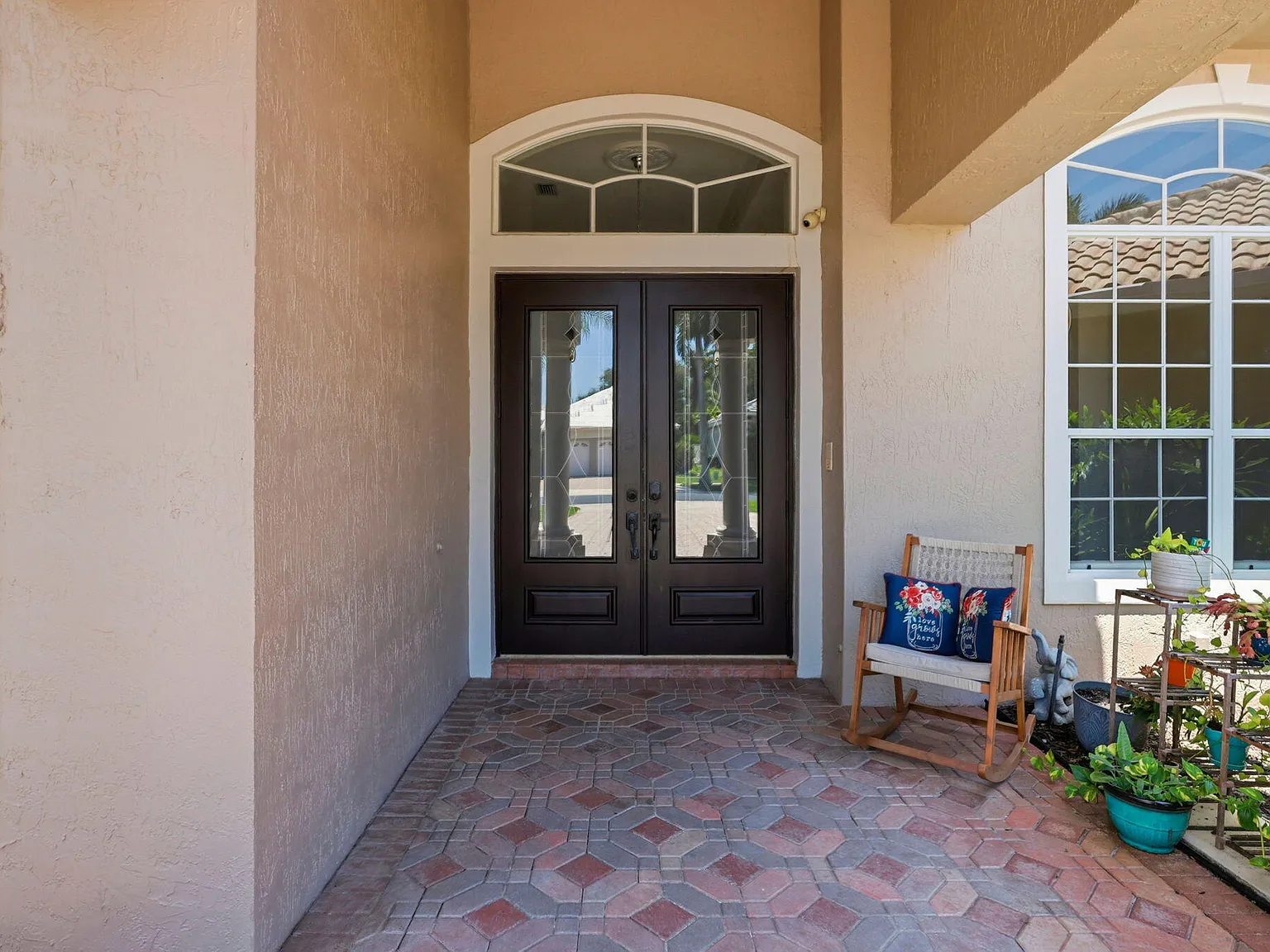 4 bed, 4.5 bath, 3306 sqft, $13,000 — Photo 3