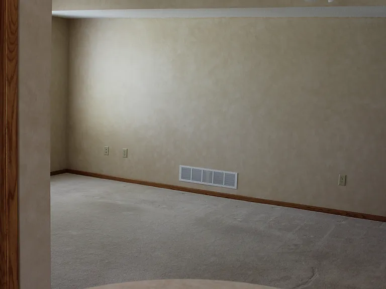 3902 Meadow Brook Ct — Photo 15