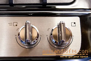 Rented by aptsandlofts.com