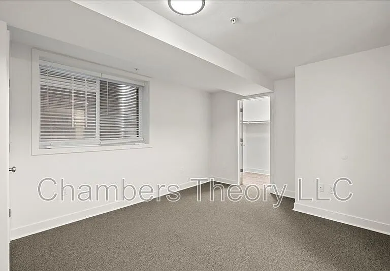 220 2nd St SE #1 — Photo 11