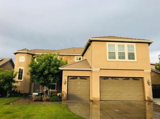 6840 N Rosalia Ave, Fresno, CA