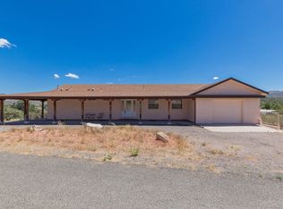 18506 S Country Club Dr, Peeples Valley, AZ 86332
