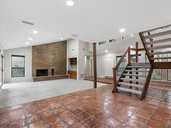 4th image of 408 Brook Glen Pl
