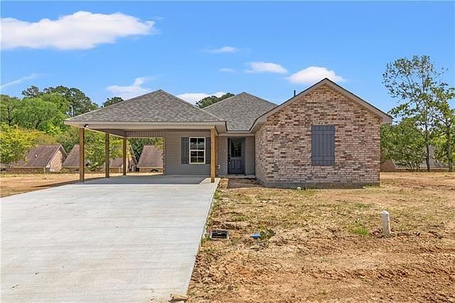 1st image of 105 Hidden Oak Ct