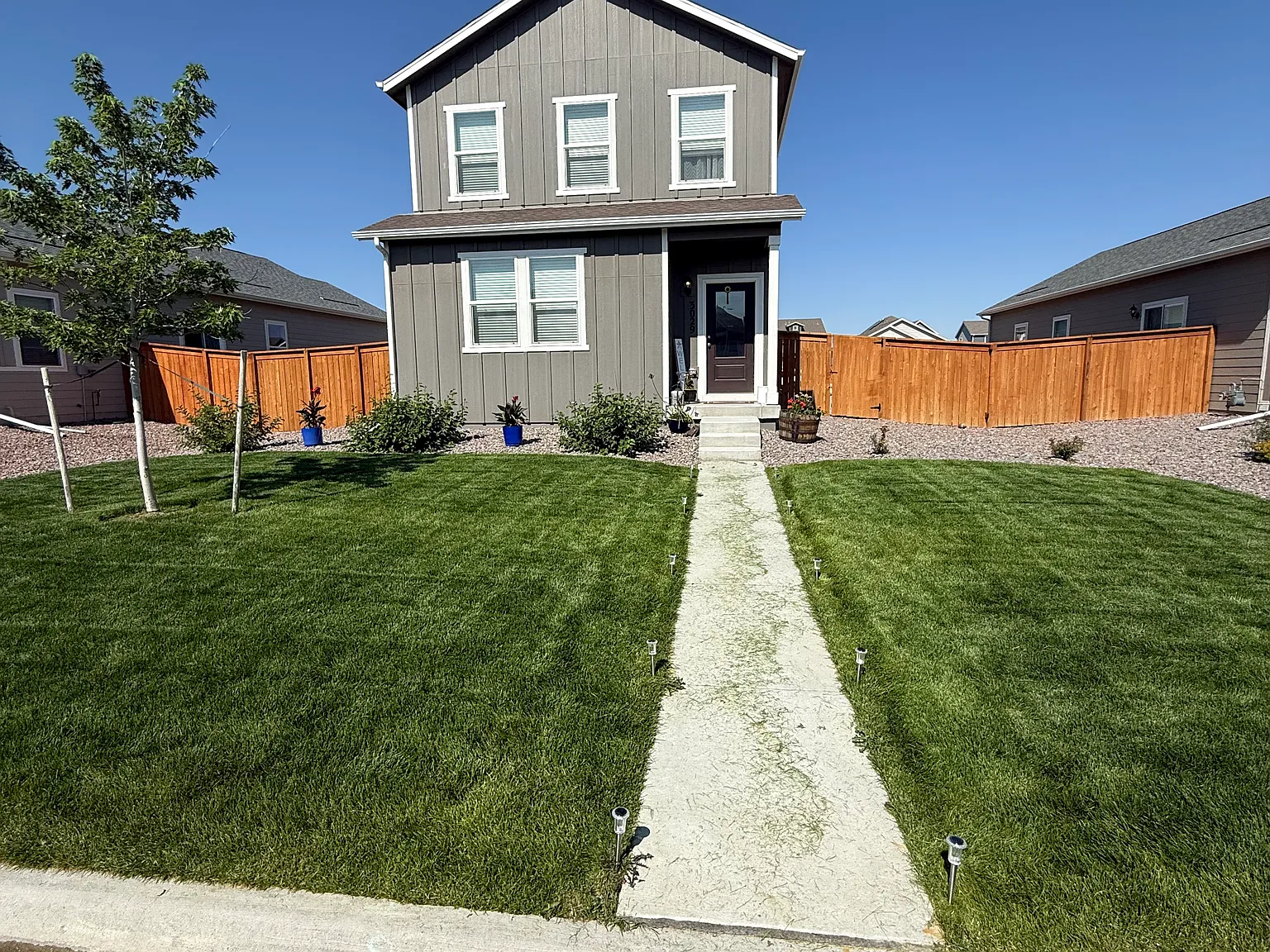 3029 Oxley St — Photo 1