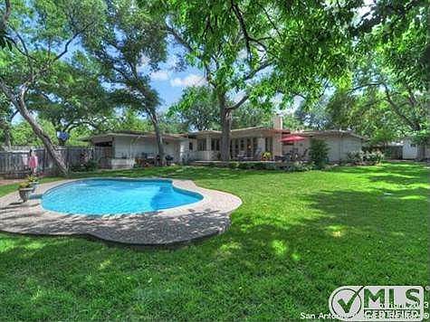 2nd image of 103 Laramie Dr