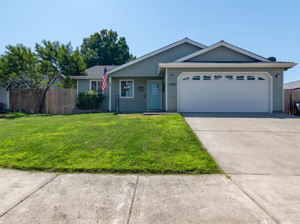 3850 Francine Ct, White City, OR 97503