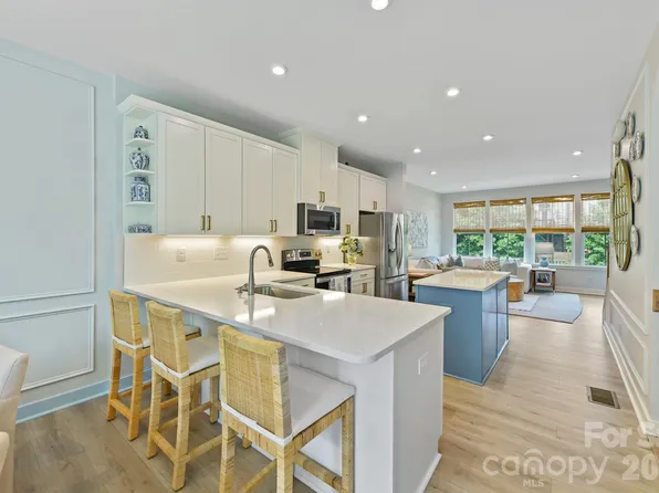 739 Anderson St, Charlotte, NC 28205
