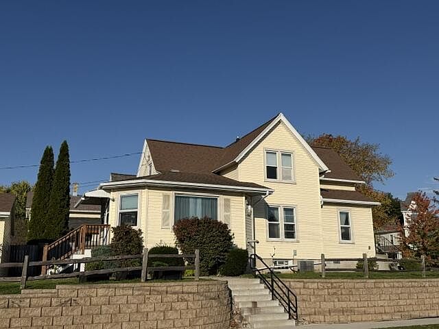 1st image of 131 Reed STREET