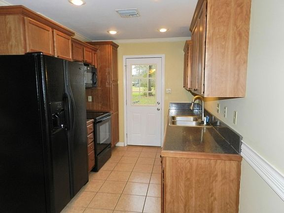 3rd image of 504 Leisure Field Dr