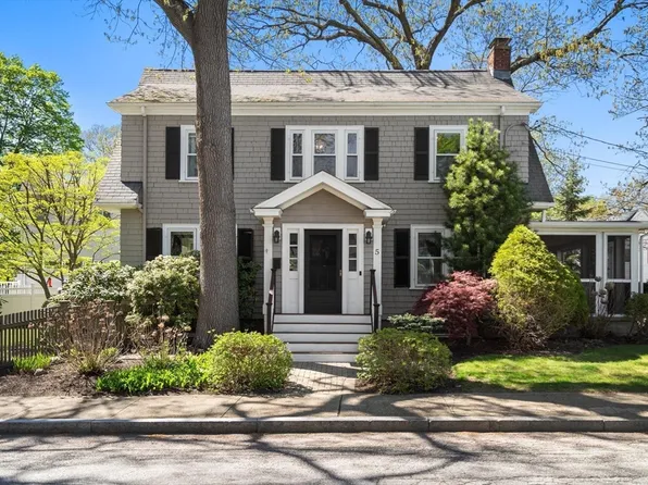 5 Ionia St, Newton, MA 02466