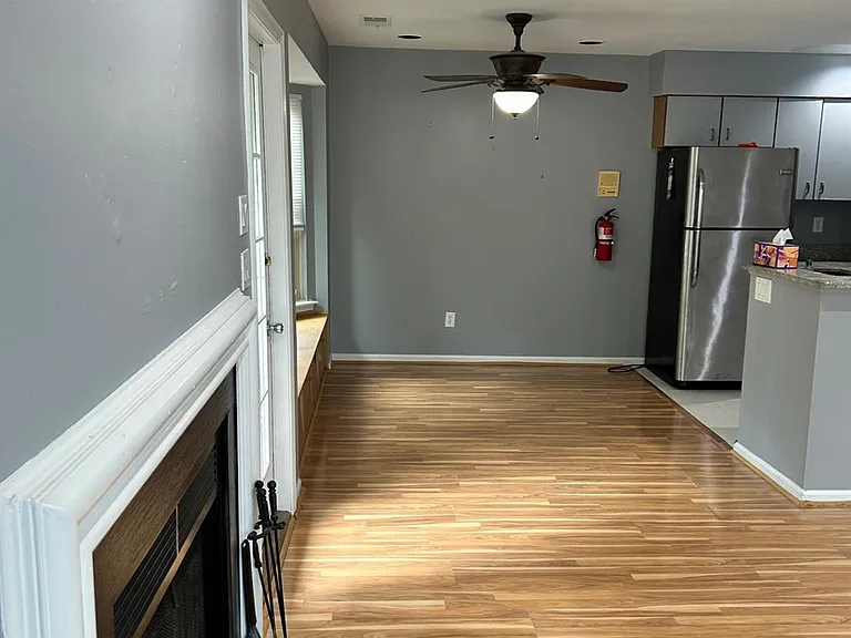 204 Blew Ct — Photo 13