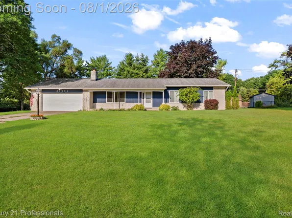 31991 Staman Ct, Farmington Hills, MI 48336