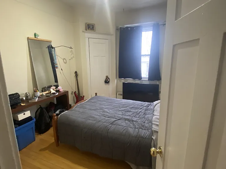 351 Elgin St #B — Photo 17