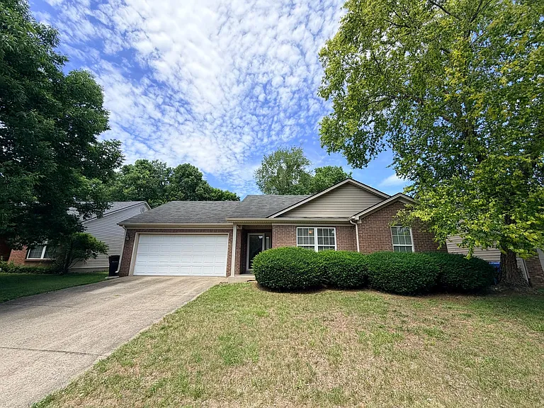 1409 Scarlett Way — Photo 2
