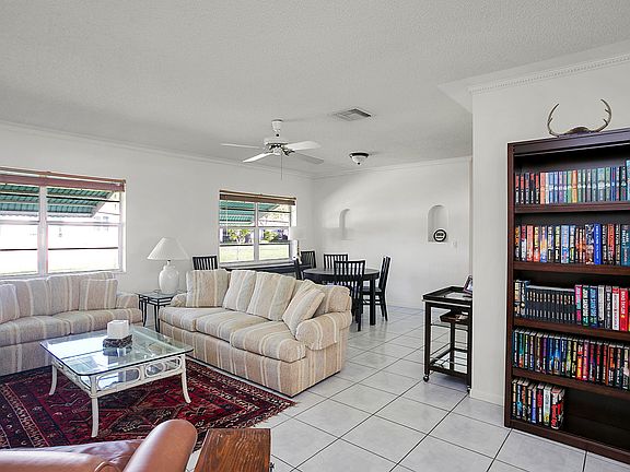 3rd image of 2518 SW Natura Boulevard