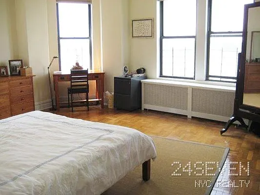 Rented by 24 7 NYC Realty Inc. | media 30