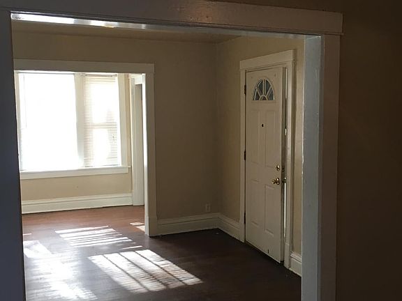 2nd image of 3751-3753 Meramec St