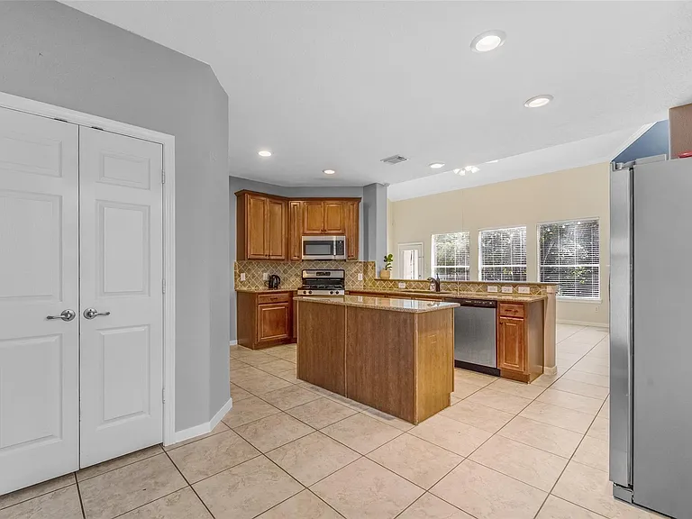 7 Ebony Oaks Pl — Photo 20