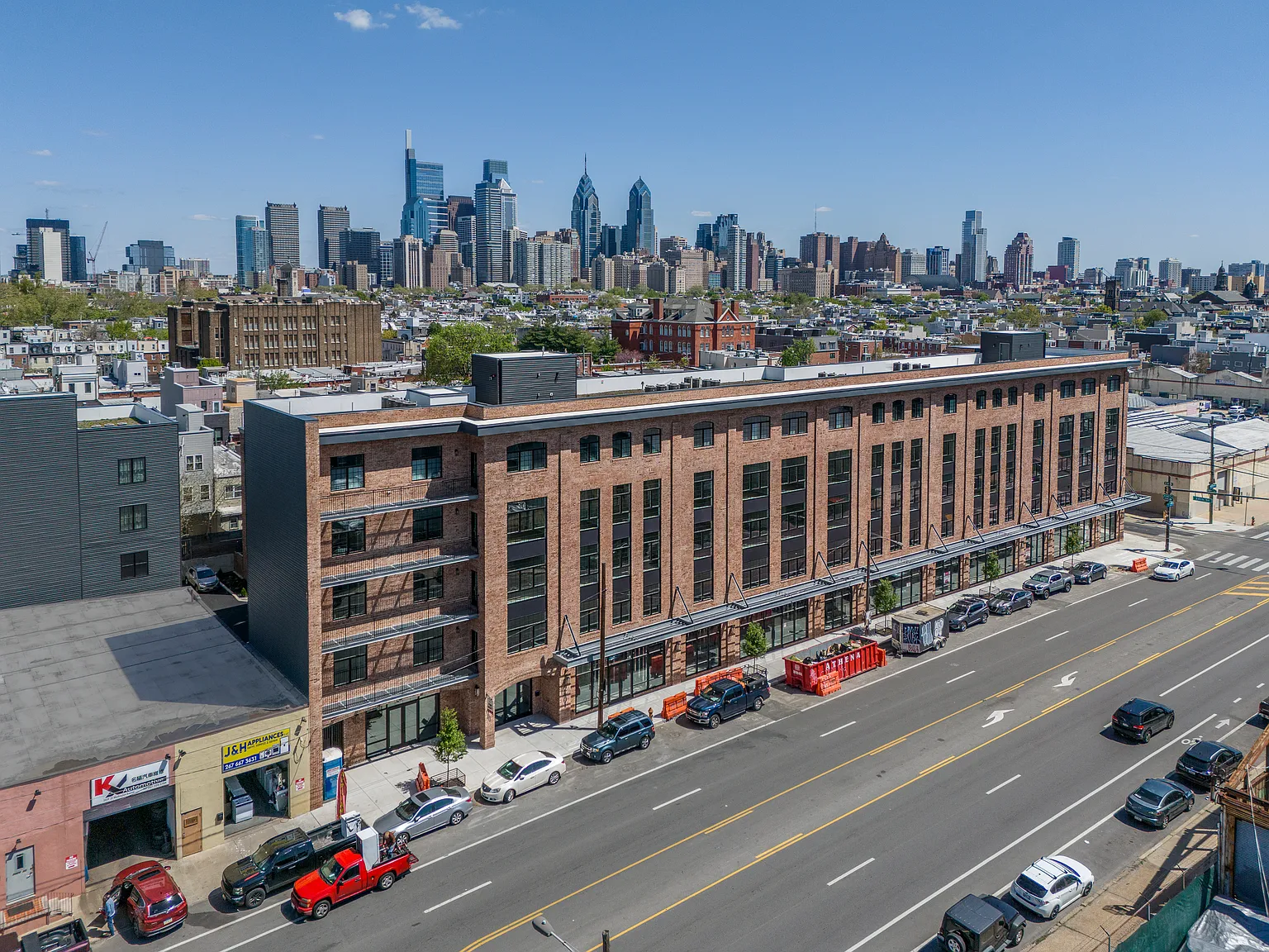 2401 Washington Ave — Photo 4