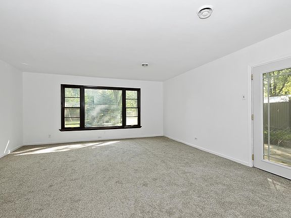2nd image of 16420 89th Ct