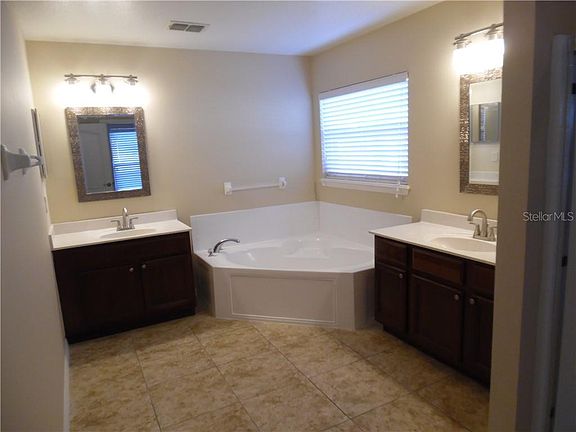 3rd image of 7727 Newlan Dr