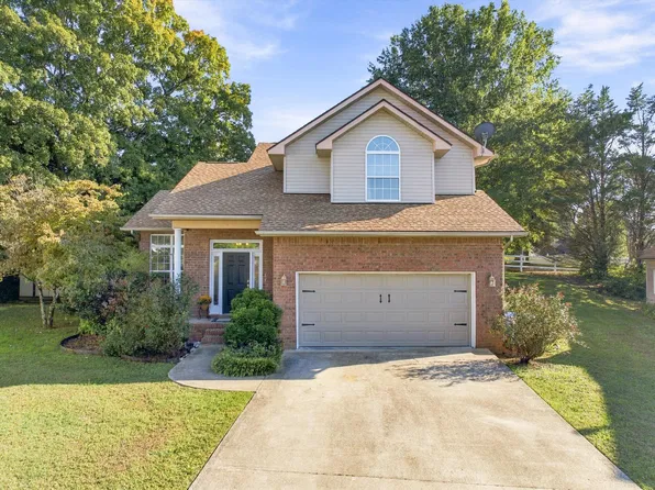 6743 Triple Crown Ct, Chattanooga, TN 37421