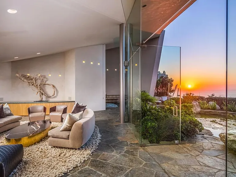 724 Muirlands Vista Way — Photo 8