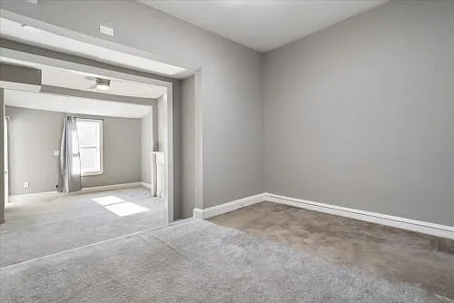 1511 W Lombard St — Photo 16