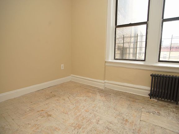 5th image of 1665 Monroe Ave APT 4I