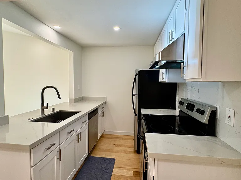 14200 NE 171st St #F207 — Photo 7