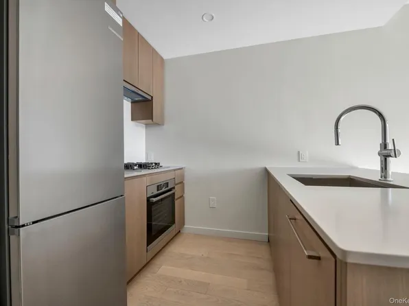 13102A 40th Road #9D, Flushing, NY 11354