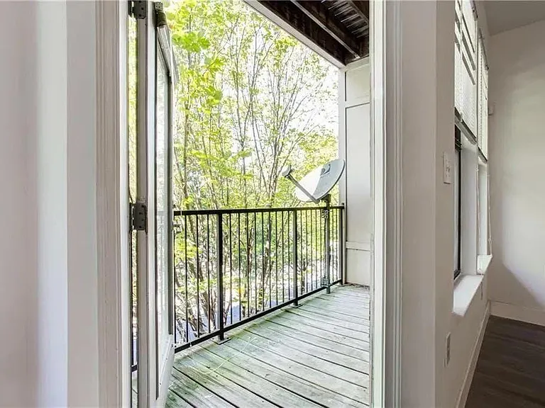 898 Oak St SW #1307 — Photo 13