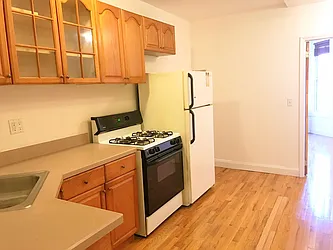 Rented by Rapid Realty Cobble Hill